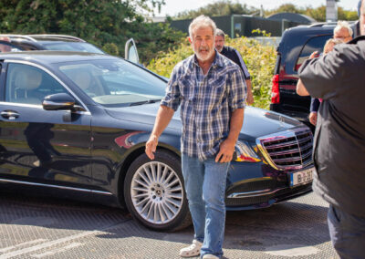 Mel Gibson arriving to King John Summer Prom